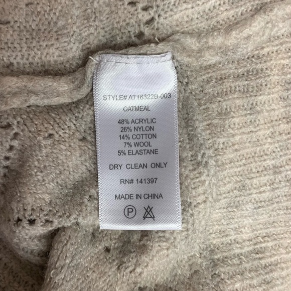 ASTR The Label Pointelle Sweater L - Picture 5 of 7